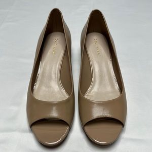 Cole Hana open toe low wedge heel beige/tan women’s size6.5